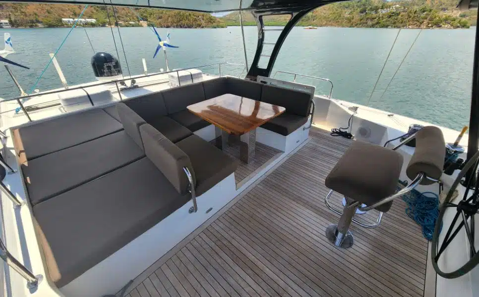 Flybridge (1) (1)