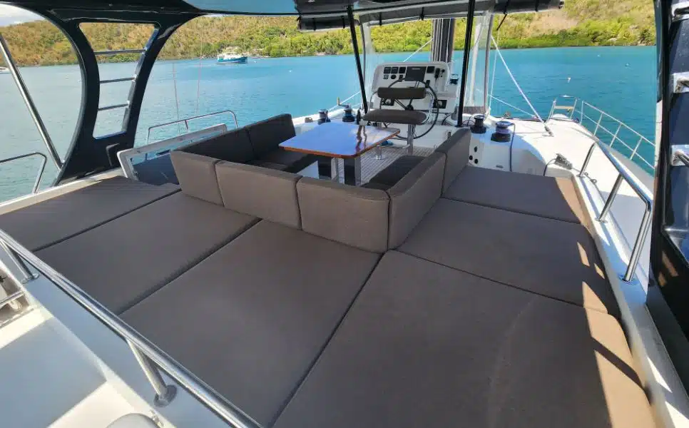 Flybridge (2) (1)